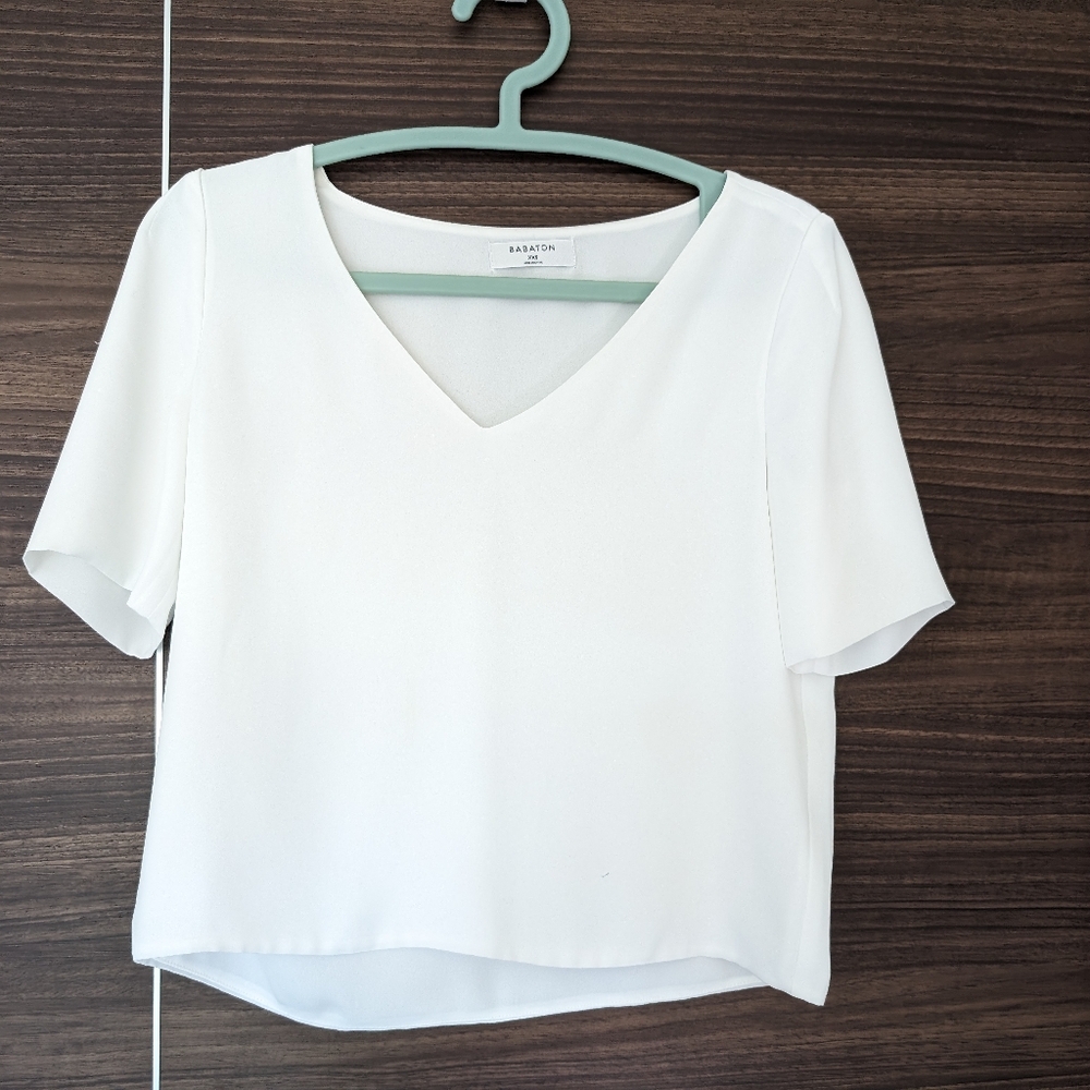 Aritzia Babaton Women's Blouse Size XXSmall Cropped Lined V-neck White